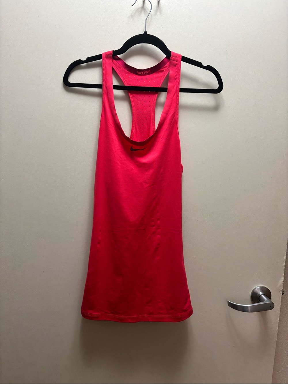 Nike Women's Hot Pink Racerback Tank Top size M